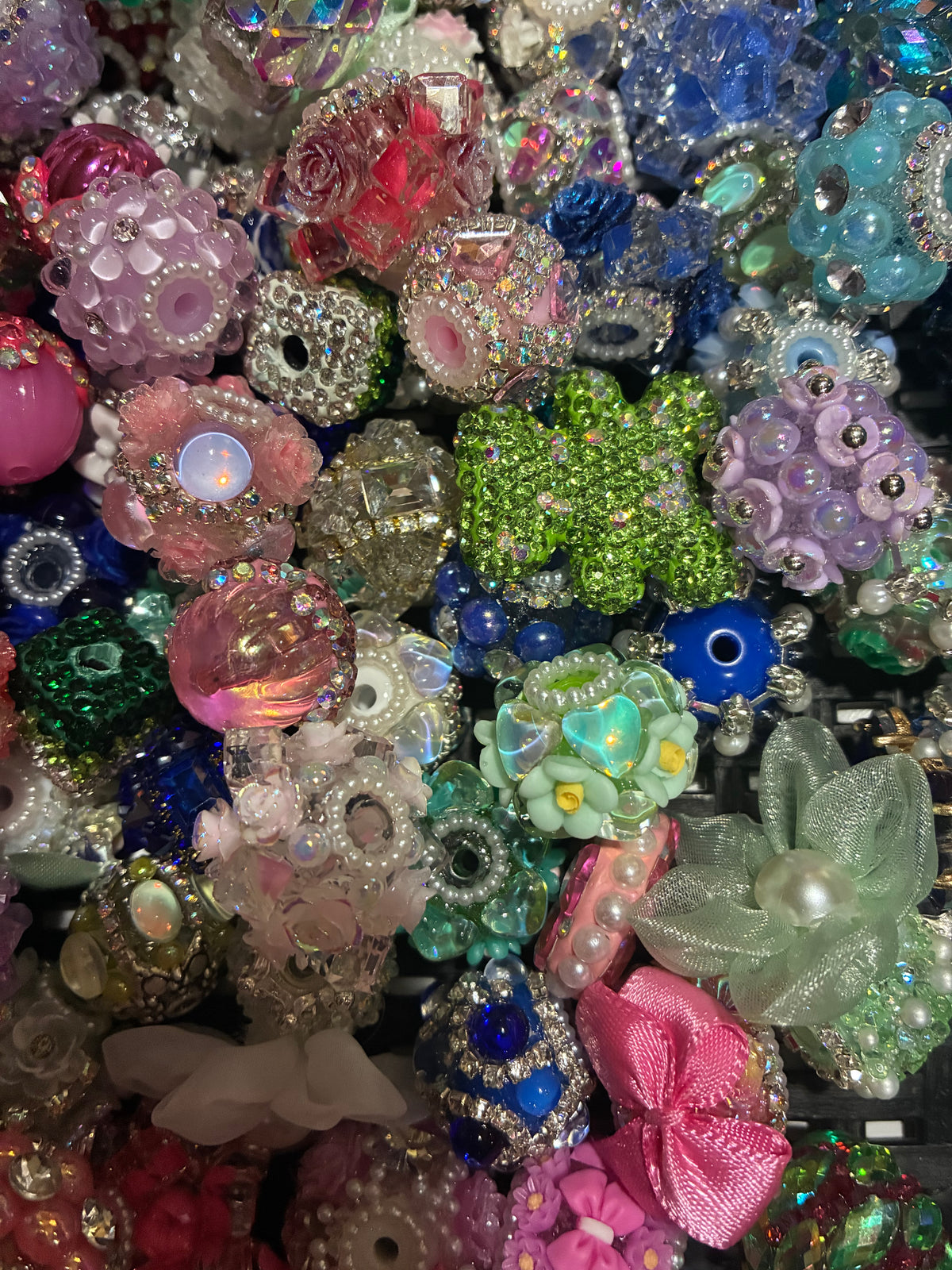 Mystery Fancy Bead Color Matching Game