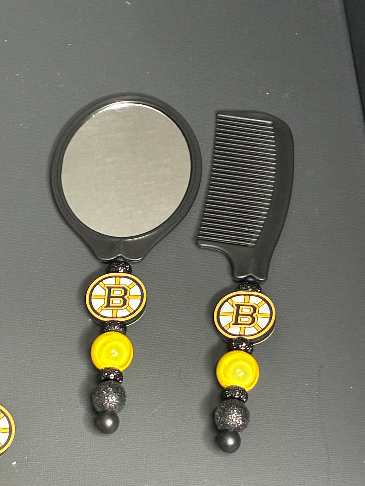 BOSTON HOCKEY-INSPIRED BEAUTY SETS - BRUSHES, MIRROR & COMB SET