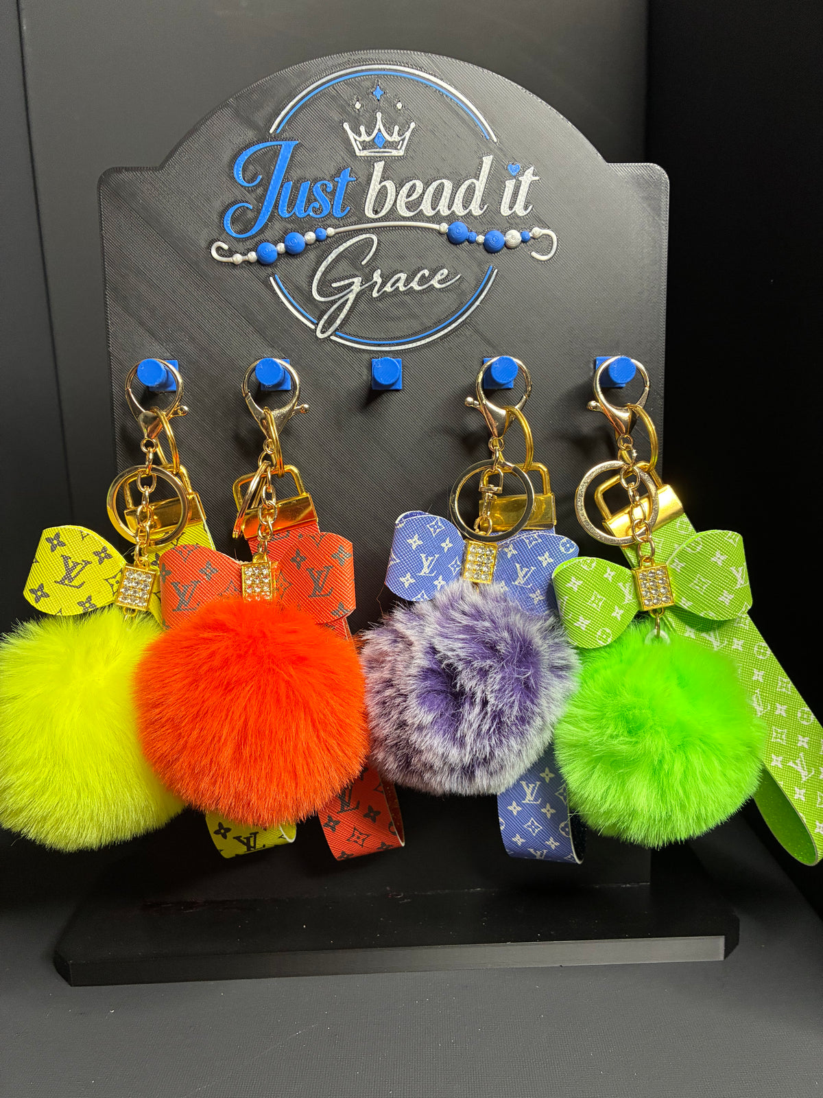 THE ELITE COLLECTION POM & WRISTLET SETS (12 DIFFERENT COLORS)