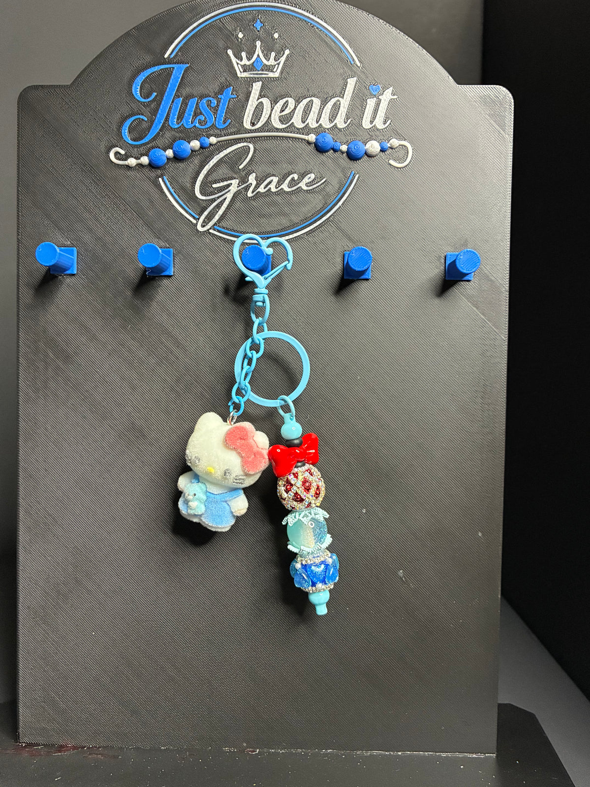 3D CHARACTER KEYCHAINS
