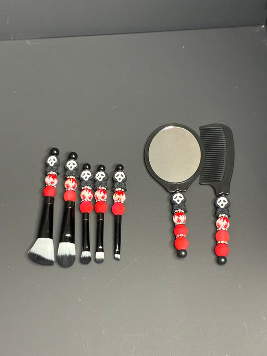 HORROR SCREAM INSPIRED BEAUTY SETS - BRUSHES, MIRROR & COMB