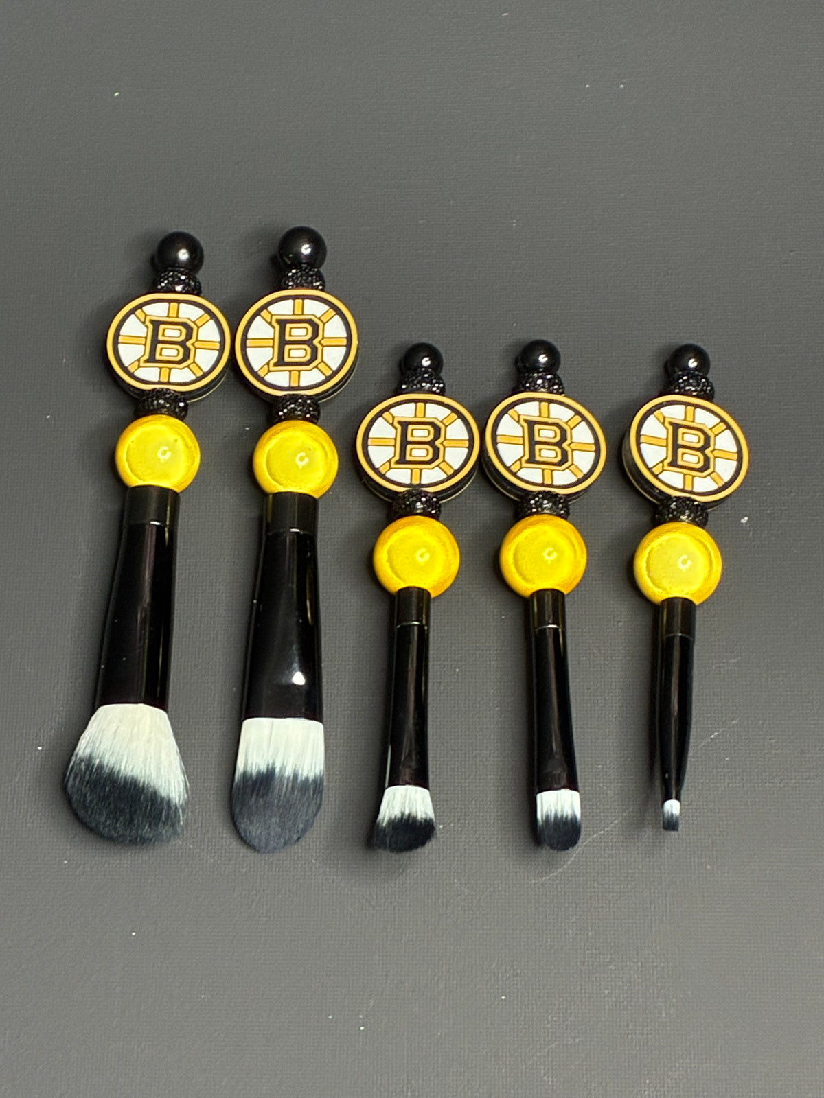 BOSTON HOCKEY-INSPIRED BEAUTY SETS - BRUSHES, MIRROR & COMB SET