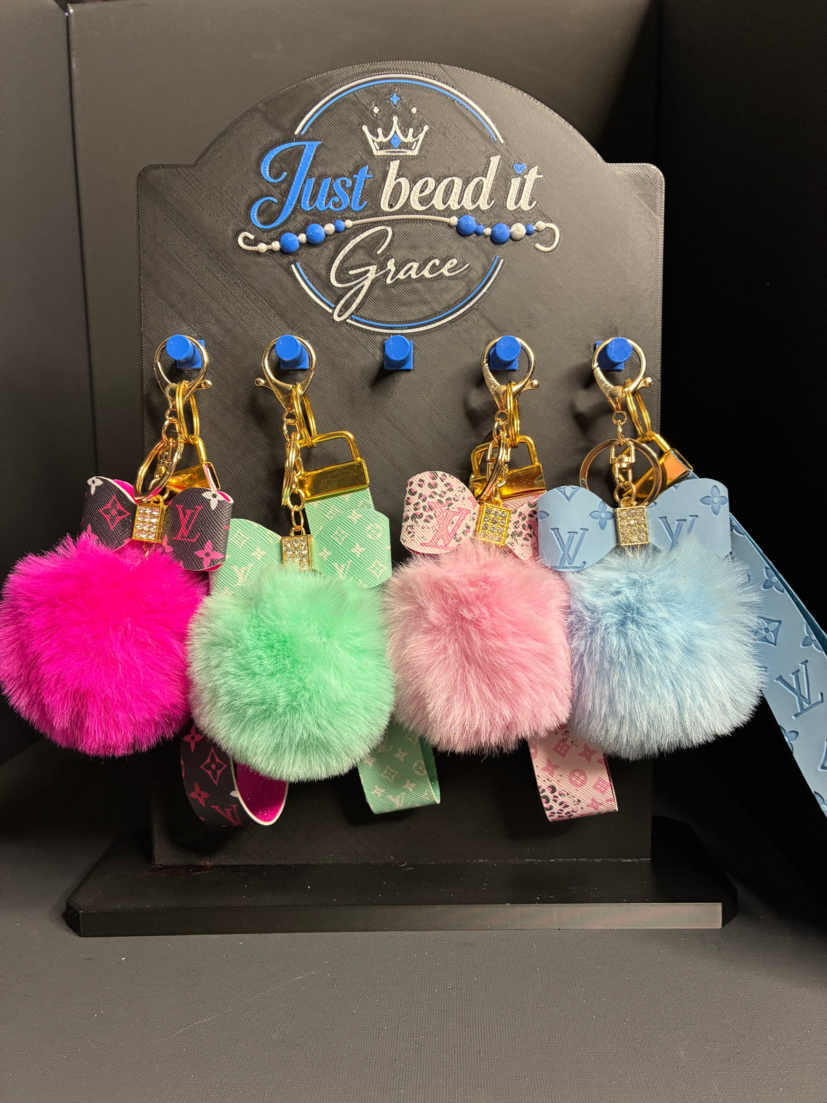 THE ELITE COLLECTION POM & WRISTLET SETS (12 DIFFERENT COLORS)