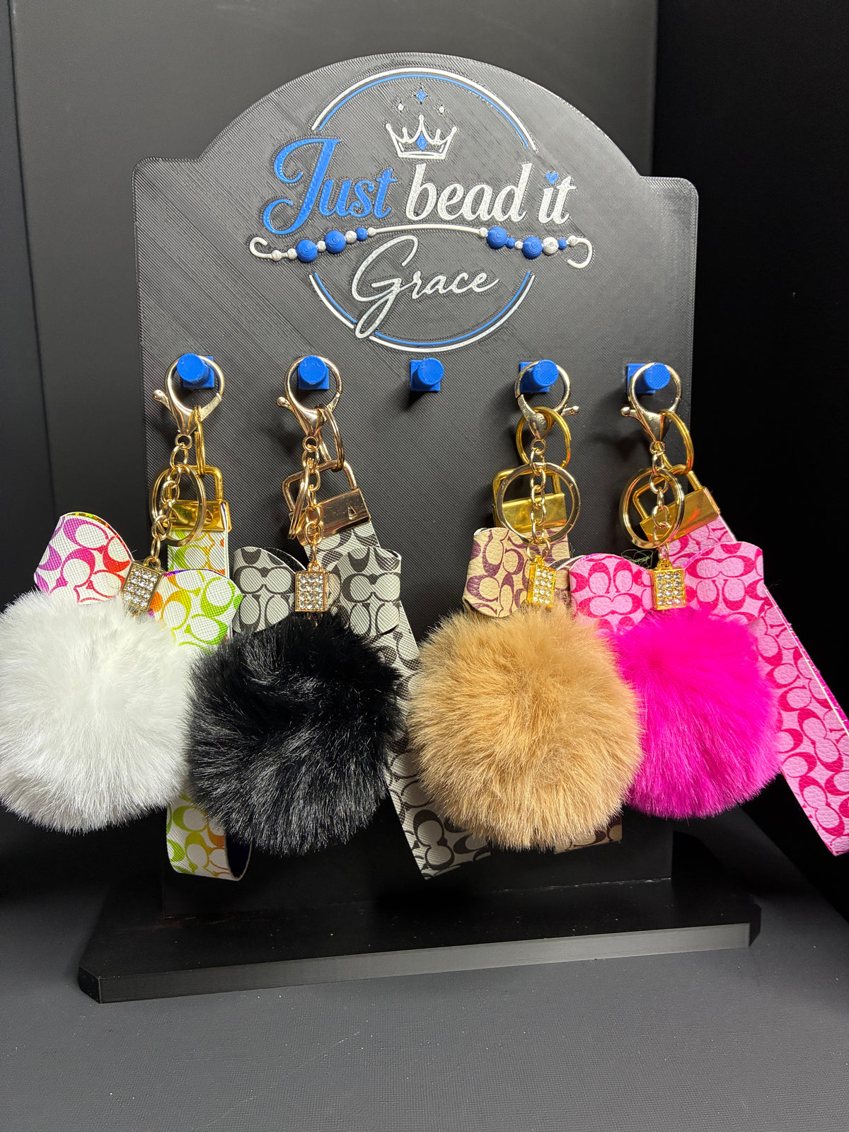 THE LEGACY POM & WRISTLET SETS (11 DIFFERENT COLORS)