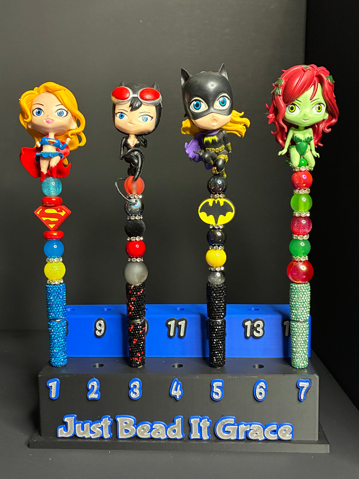 SUPER LADIES (6 DIFFERENT LADIES)